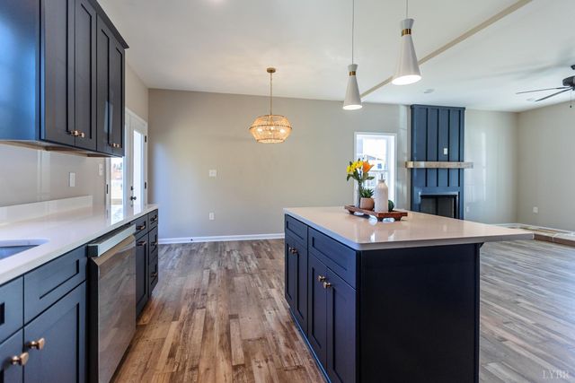 413 North Avenue, Appomattox, VA 24522