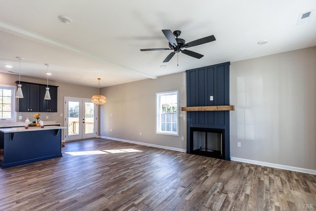 413 North Avenue, Appomattox, VA 24522