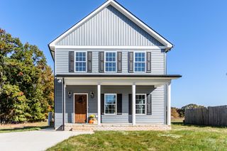 413 North Avenue, Appomattox, VA 24522