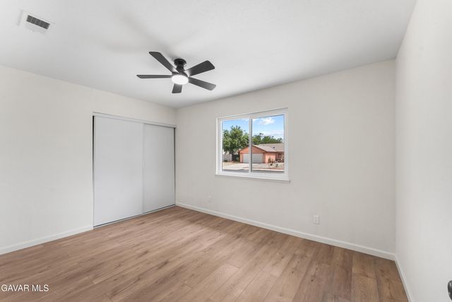 37863 17th Street, Palmdale, CA 93550