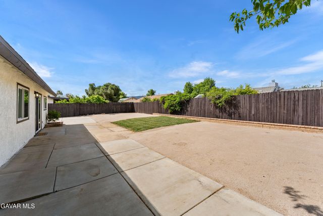 37863 17th Street, Palmdale, CA 93550