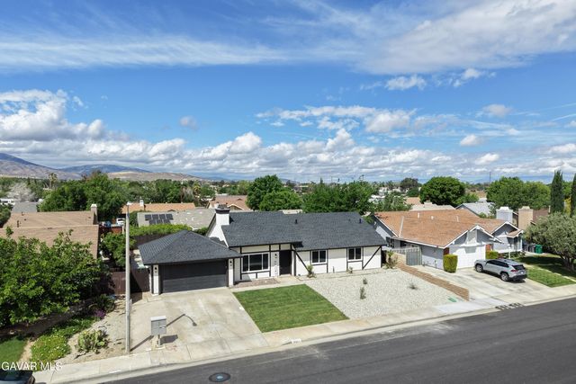 37863 17th Street, Palmdale, CA 93550