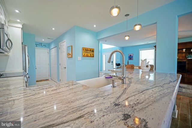8 CAROLINE LN, Rehoboth Beach, DE 19971