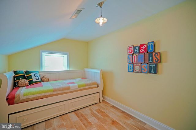 8 CAROLINE LN, Rehoboth Beach, DE 19971