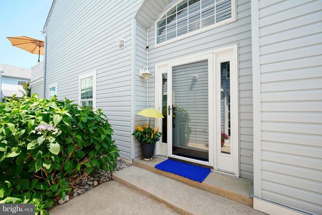8 CAROLINE LN, Rehoboth Beach, DE 19971
