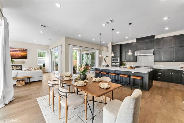 114 Crossover, Irvine, CA 92618