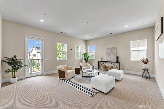 114 Crossover, Irvine, CA 92618