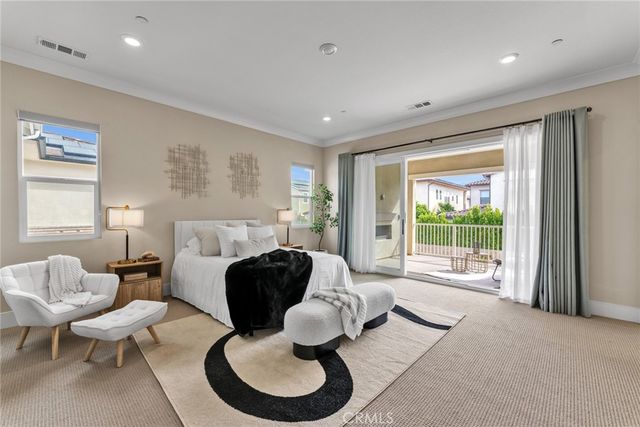 114 Crossover, Irvine, CA 92618