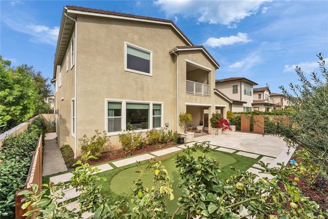 114 Crossover, Irvine, CA 92618