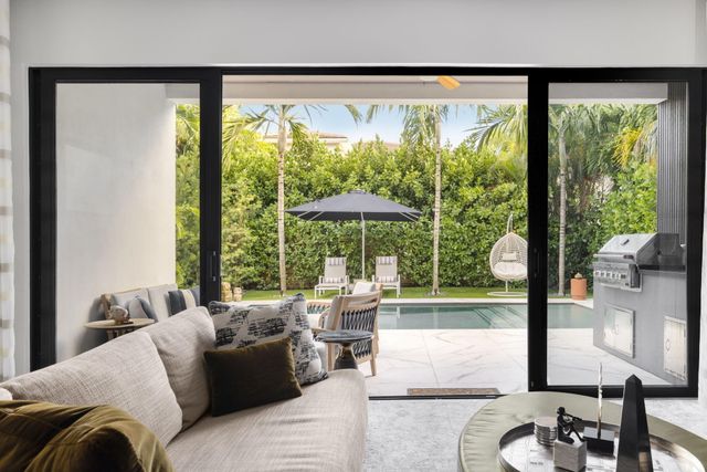 1616 NE 5TH Court A, Fort Lauderdale, FL 33301