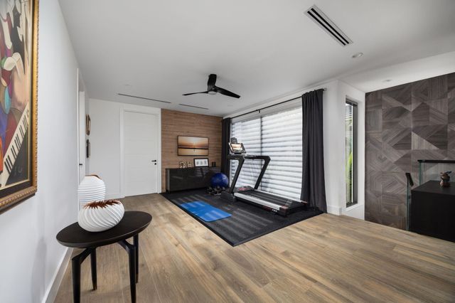 1616 NE 5TH Court A, Fort Lauderdale, FL 33301