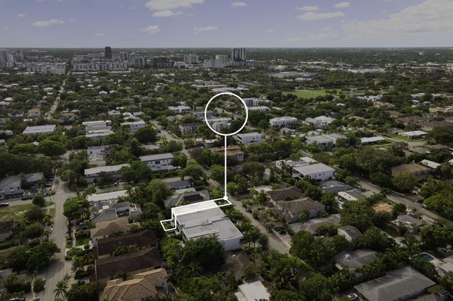 1616 NE 5TH Court A, Fort Lauderdale, FL 33301