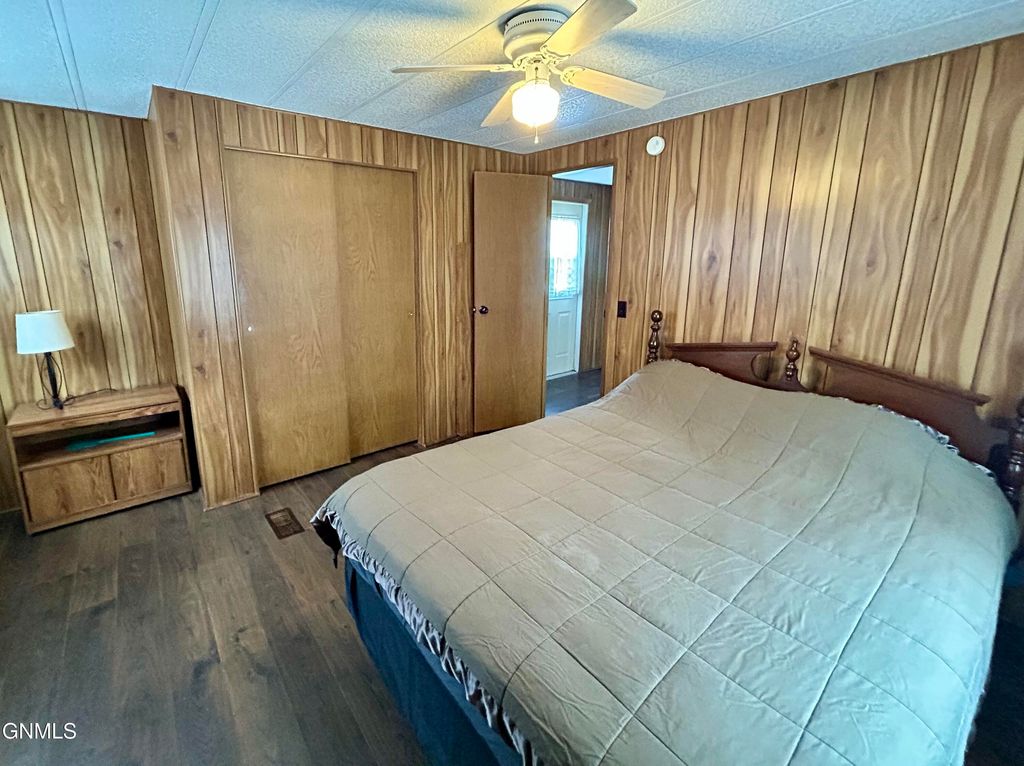 530 Becker Street, Turtle Lake, ND 58575 photo 34