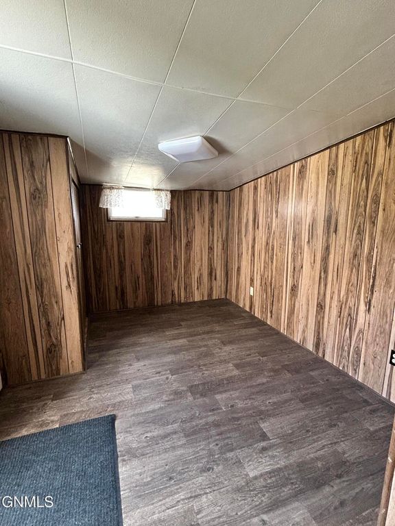 530 Becker Street, Turtle Lake, ND 58575 photo 4