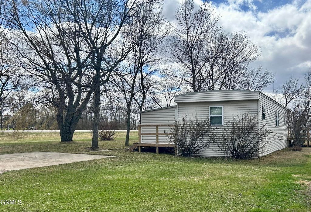 530 Becker Street, Turtle Lake, ND 58575 photo 45