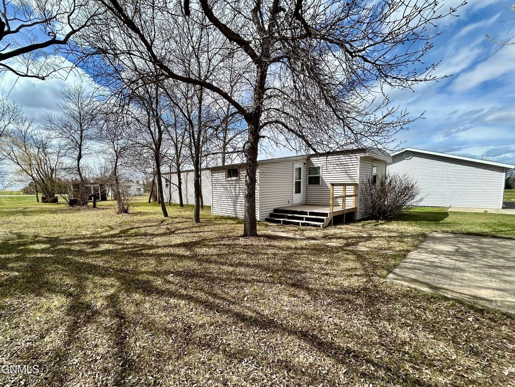 530 Becker Street, Turtle Lake, ND 58575 photo 47
