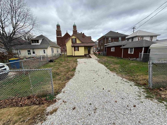 2013 N 2nd Street, Vincennes, IN 47591