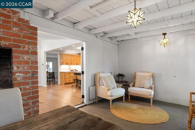 4175 Pickwick Dr, Concord, CA 94521