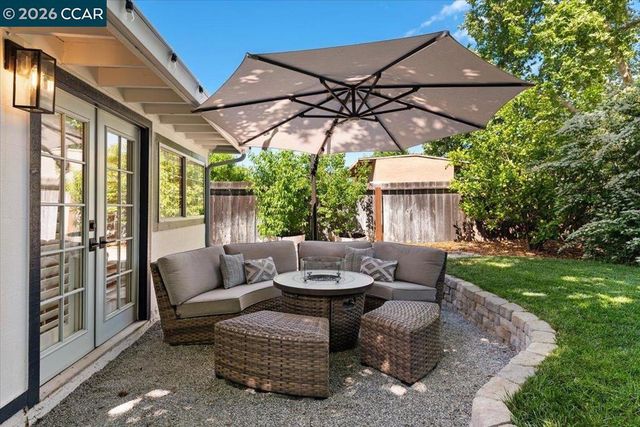 4175 Pickwick Dr, Concord, CA 94521