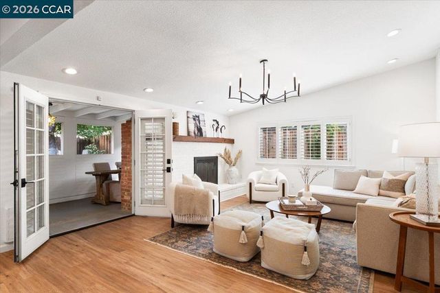 4175 Pickwick Dr, Concord, CA 94521