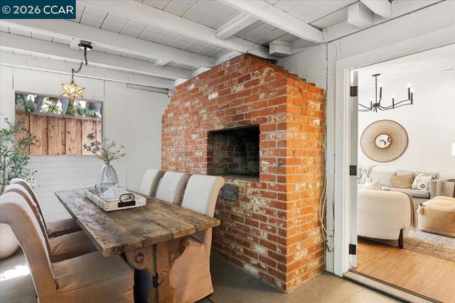 4175 Pickwick Dr, Concord, CA 94521