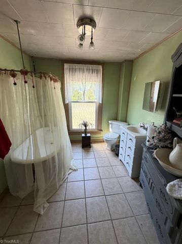 2052 Moravian Falls Road, Moravian Falls, NC 28654