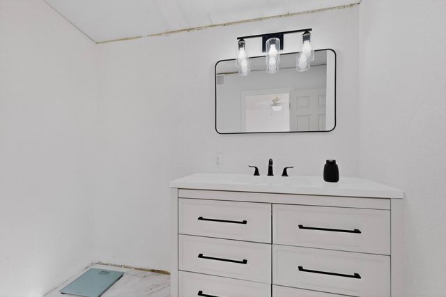 12 San Diego Loop, Los Lunas, NM 87031