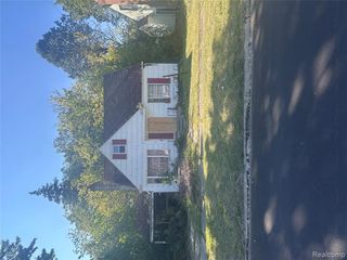 2907 Trumbull Avenue, Flint, MI 48504