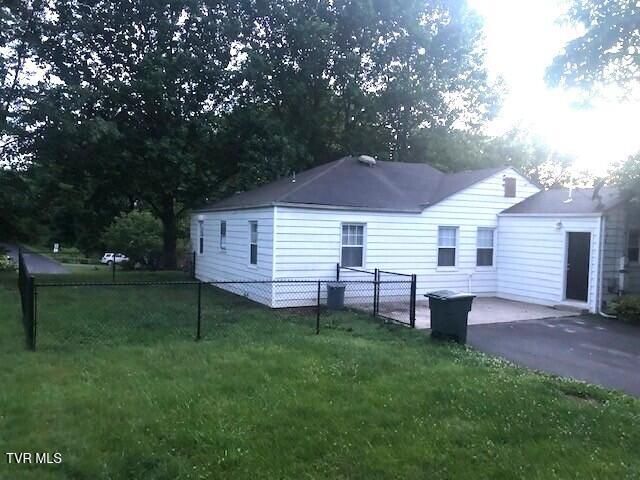 102 Woodland Drive, Johnson City, TN 37601