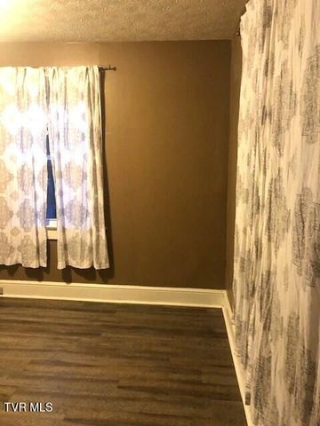 102 Woodland Drive, Johnson City, TN 37601