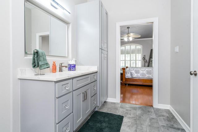 20303 Stone Lake Circle, Tomball, TX 77377