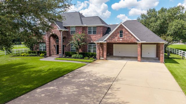 20303 Stone Lake Circle, Tomball, TX 77377