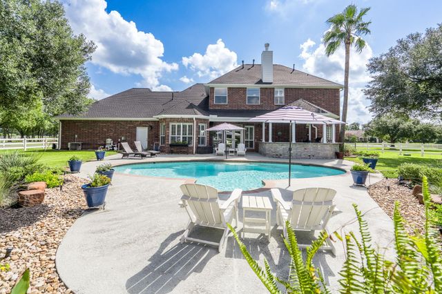 20303 Stone Lake Circle, Tomball, TX 77377