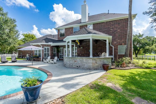 20303 Stone Lake Circle, Tomball, TX 77377