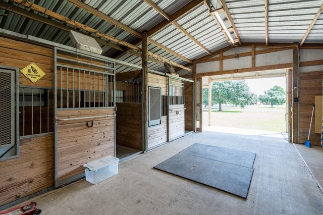 20303 Stone Lake Circle, Tomball, TX 77377