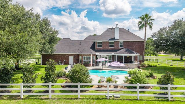 20303 Stone Lake Circle, Tomball, TX 77377