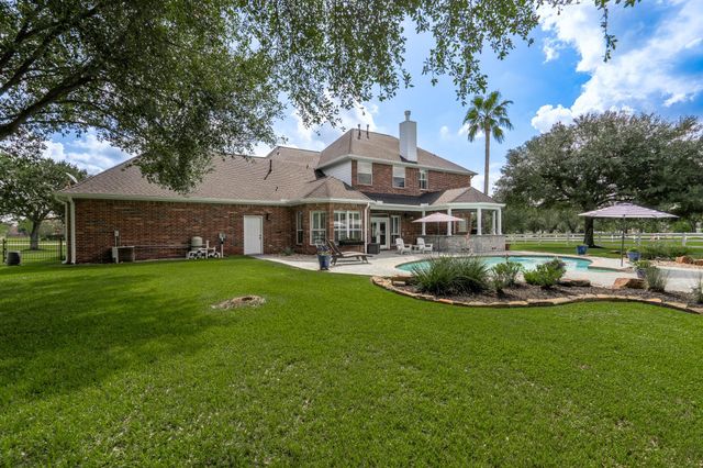 20303 Stone Lake Circle, Tomball, TX 77377