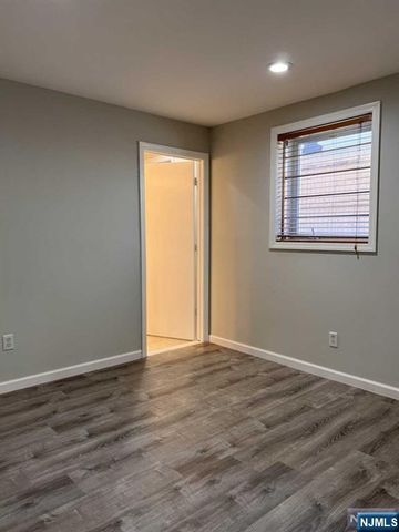 4 Mahan Street, Tenafly, NJ 07670