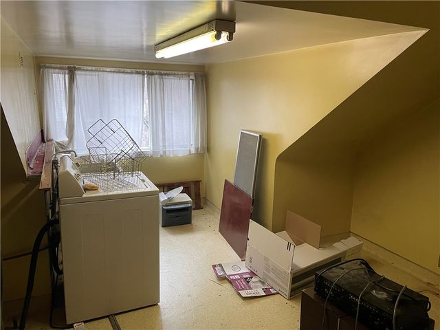 701 Thompson, Donora, PA 15033