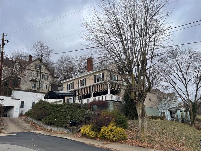 701 Thompson, Donora, PA 15033