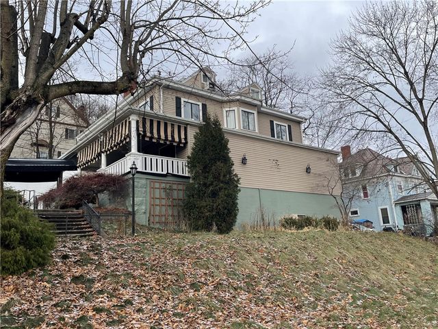 701 Thompson, Donora, PA 15033