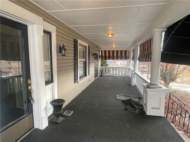 701 Thompson, Donora, PA 15033