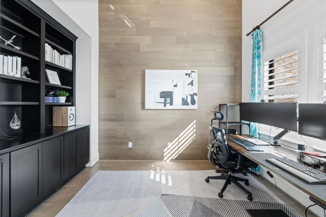 5808 Antelope Well LN, Austin, TX 78738