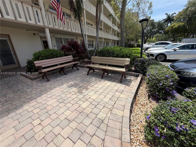 2404 Antigua Cir H1, Coconut Creek, FL 33066