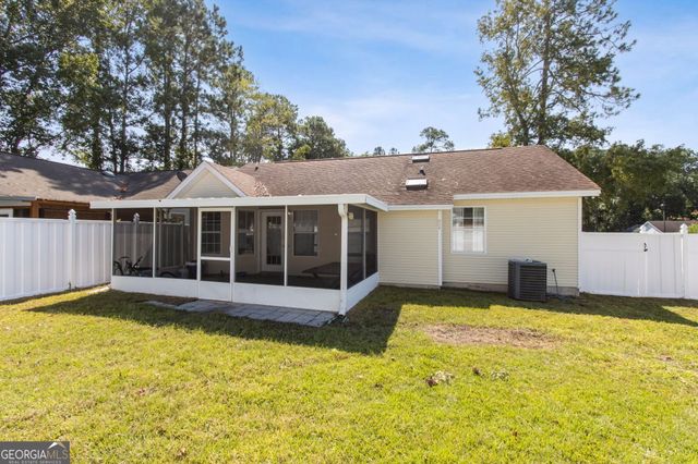 101 Egret Court, Kingsland, GA 31548