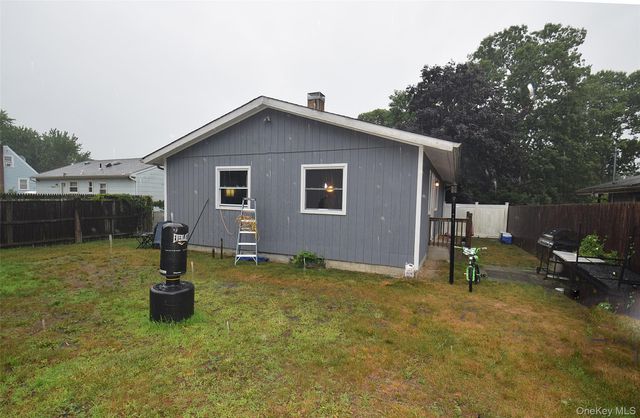 143 Meadowmere Avenue, Mastic, NY 11950