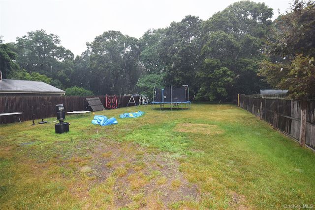 143 Meadowmere Avenue, Mastic, NY 11950