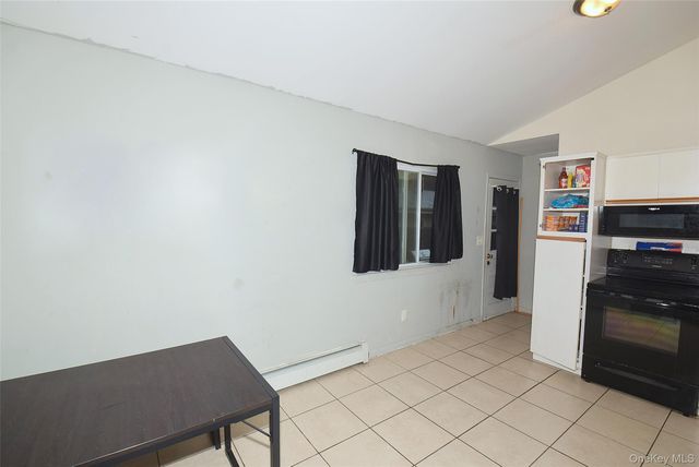 143 Meadowmere Avenue, Mastic, NY 11950