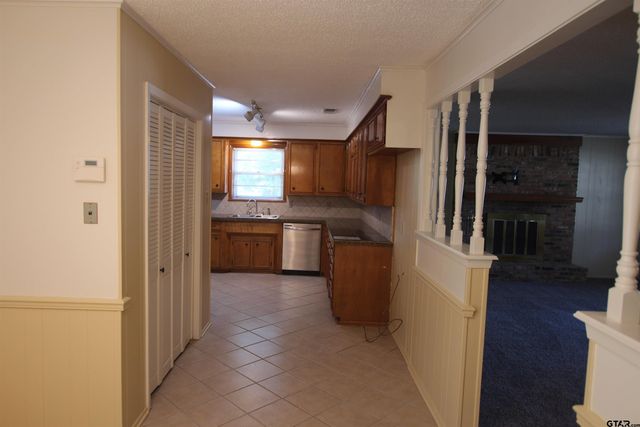 1536 Crockett Dr, Tyler, TX 75701