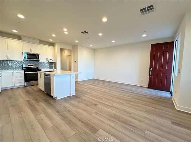 4283 S Hollyhock Paseo, Ontario, CA 91761